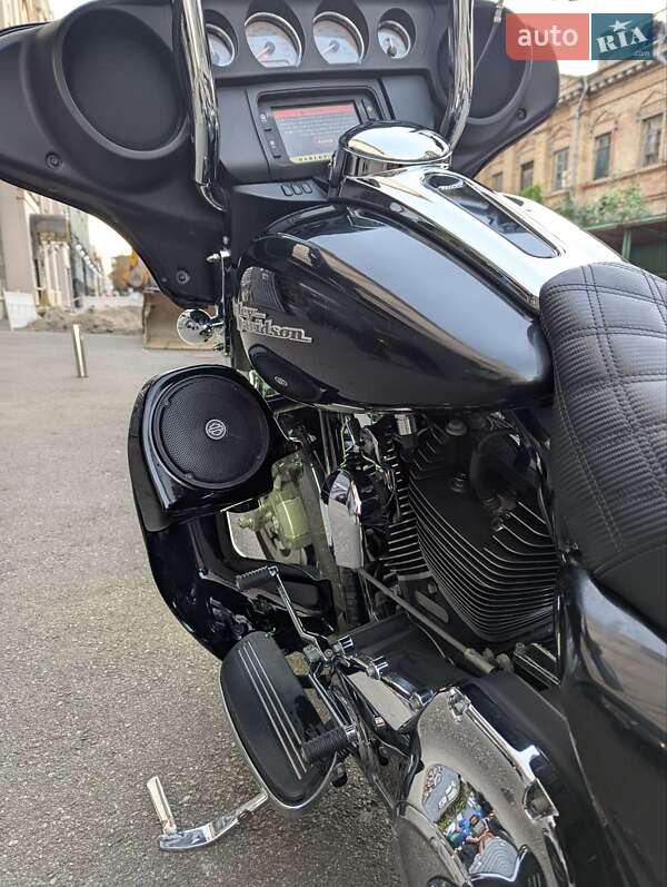 Мотоцикл Круизер Harley-Davidson Touring 2016 в Киеве