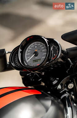 Мотоцикл Круізер Harley-Davidson V-Rod 2011 в 