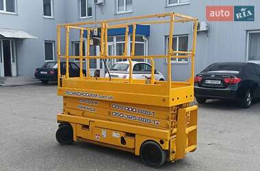 Ножичний підйомник Haulotte Compact 10 2014 в Києві