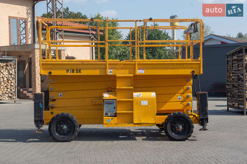 Ножничный подъемник Haulotte H 2014 в Житомире