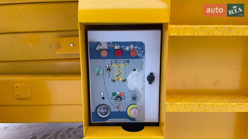 Ножничный подъемник Haulotte H 2006 в Житомире