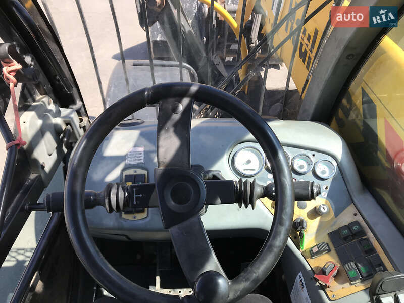 Телескопічні навантажувачі Haulotte HTL 2008 в Києві