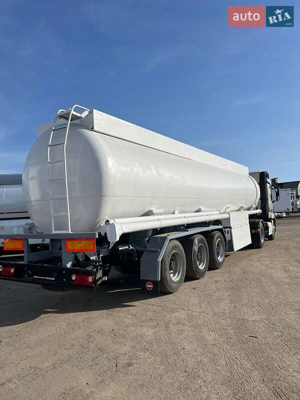 Цистерна полуприцеп Hendricks BPW 2000 в Киеве фото 2 Цистерна полуприцеп Hendricks BPW 2000 в Киеве