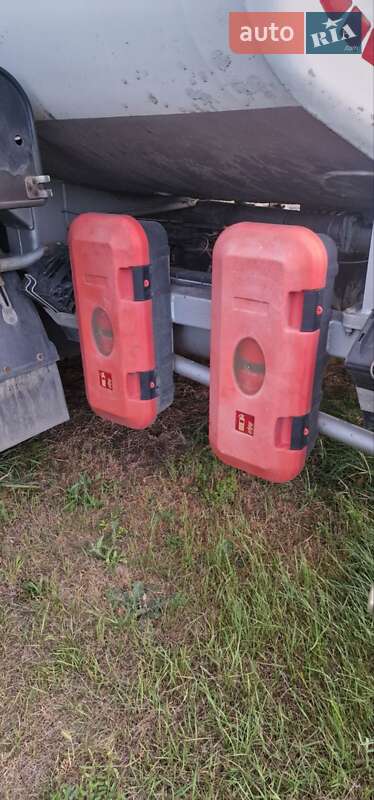 Цистерна полуприцеп Hendricks Goch 1998 в Днепре