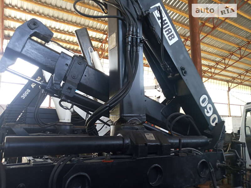 Кран-манипулятор HIAB 090 2003 в 