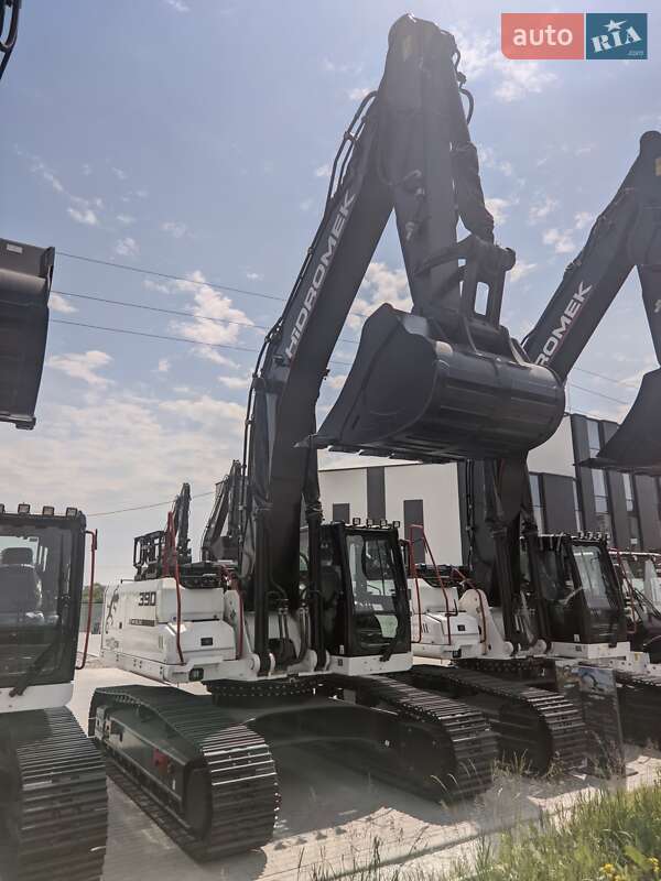 Гусеничный экскаватор Hidromek HMK 2025 в Ирпене