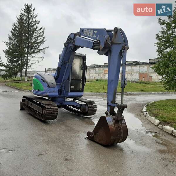 Міні-екскаватор Hitachi EX 2004 в Кам'янець-Подільському