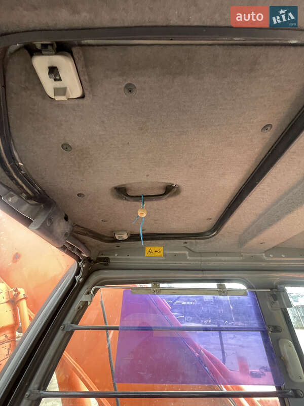 Екскаватор навантажувач Hitachi ZAXIS 2005 в Києві