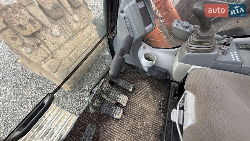 Гусеничный экскаватор Hitachi ZAXIS 2015 в Киеве