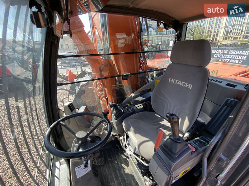 Колесный экскаватор Hitachi ZX 140 2013 в Киеве