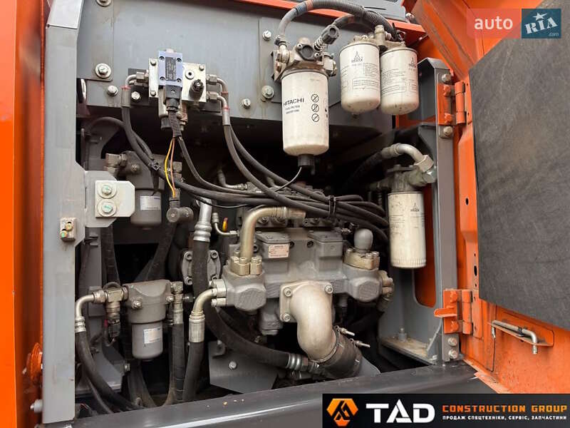 Колесный экскаватор Hitachi ZX 140 2021 в Киеве
