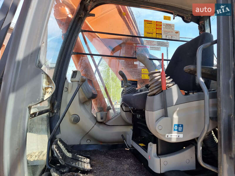 Гусеничний екскаватор Hitachi ZX 210LC-5B 2012 в Самборі