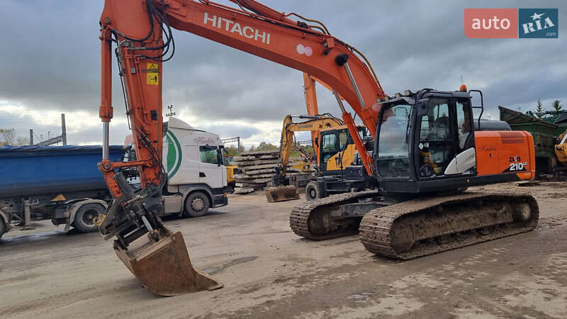 Гусеничный экскаватор Hitachi ZX 210LC-5B 2018 в Одессе фото 16 Гусеничный экскаватор Hitachi ZX 210LC-5B 2018 в Одессе