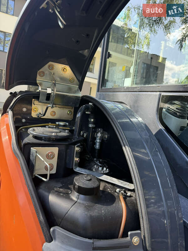 Миниэкскаватор Hitachi ZX 48 U-3 2015 в Сходнице фото 29 Миниэкскаватор Hitachi ZX 48 U-3 2015 в Сходнице