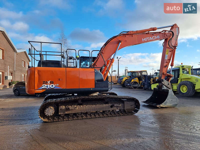 Гусеничный экскаватор Hitachi ZX 2018 в Одессе