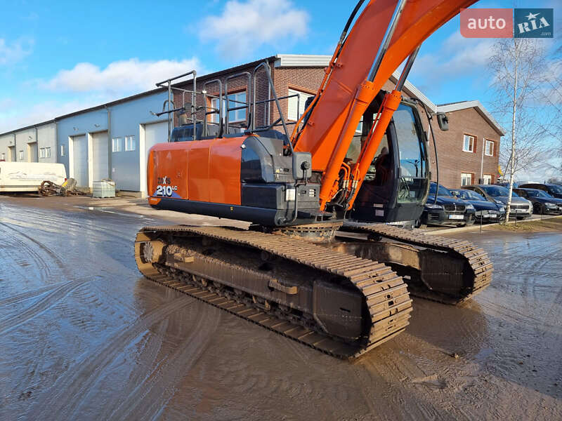 Гусеничный экскаватор Hitachi ZX 2018 в Одессе