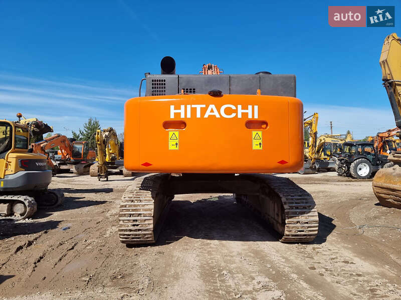 Гусеничный экскаватор Hitachi ZX 2015 в Одессе