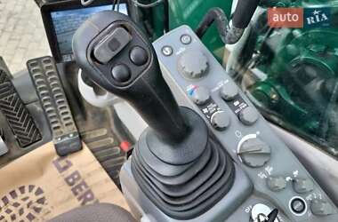 Колесный экскаватор Hitachi ZX 2015 в 