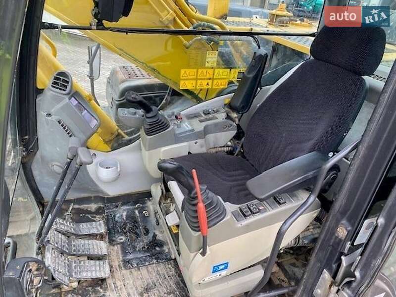 Гусеничный экскаватор Hitachi ZX 2013 в Киеве