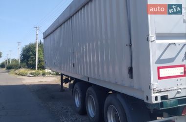 Контейнеровоз HLS 100/02 1989 в Южноукраїнську