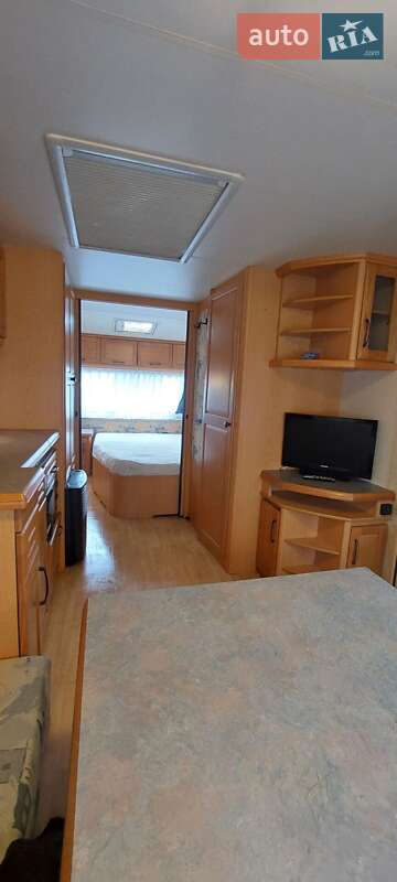 Причіп дача Hobby Prestige 2001 в Житомирі