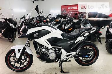 Мотоцикл Спорт-туризм Honda  2015 в 