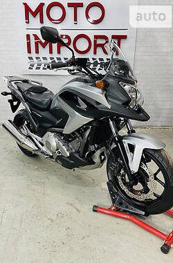 Мотоцикл Спорт-туризм Honda  2013 в 