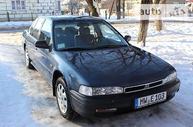 Седан Honda Accord 1990 в Сваляве