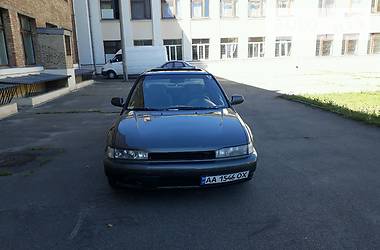 Седан Honda Accord 1990 в Киеве