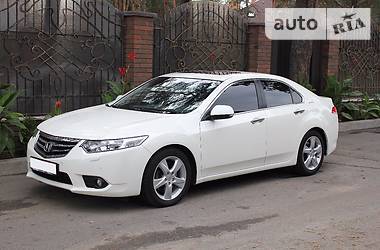 Седан Honda Accord 2012 в Киеве