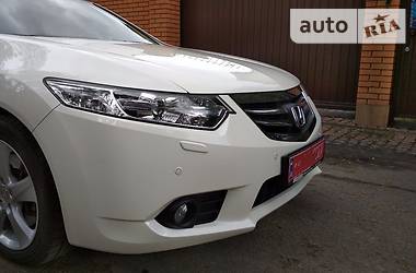 Седан Honda Accord 2012 в Киеве