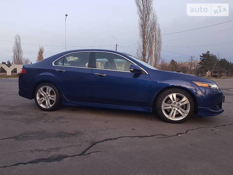 Honda Accord 2010 года