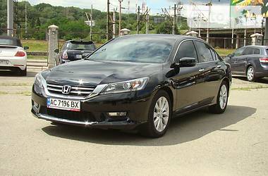 Седан Honda Accord 2015 в Киеве