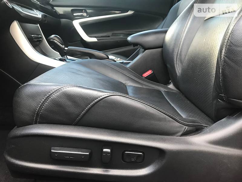 Седан Honda Accord 2012 в Івано-Франківську