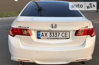 Седан Honda Accord 2012 в Харькове