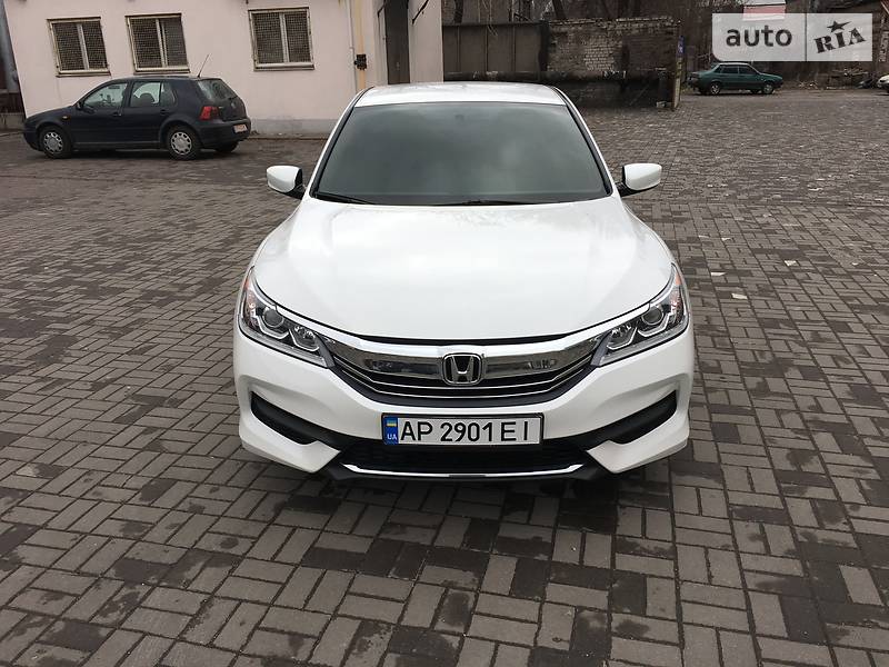 Седан Honda Accord 2016 в Запорожье