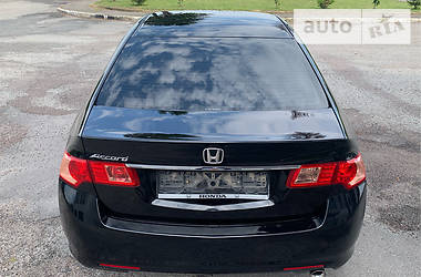 Седан Honda Accord 2012 в Тернополе