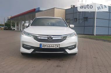 Седан Honda Accord 2017 в Киеве