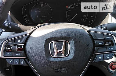 Седан Honda Accord 2019 в Киеве