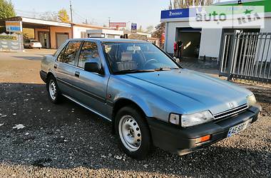 Седан Honda Accord 1985 в Кривому Розі