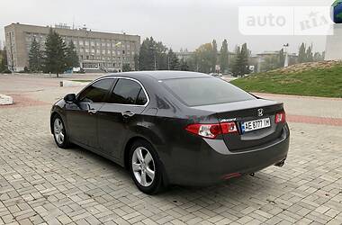 Седан Honda Accord 2010 в Никополе