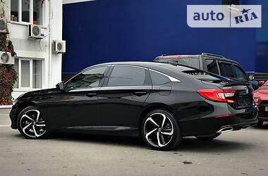 Седан Honda Accord 2018 в Одессе