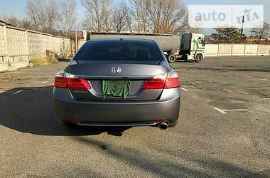 Седан Honda Accord 2014 в Києві