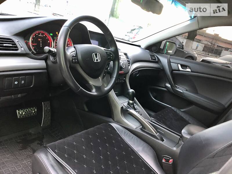 Седан Honda Accord 2009 в Києві