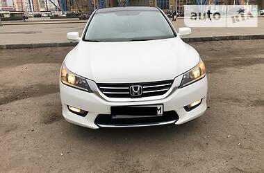 Седан Honda Accord 2014 в Киеве