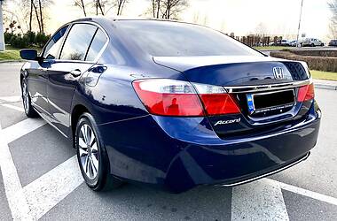 Седан Honda Accord 2013 в Киеве