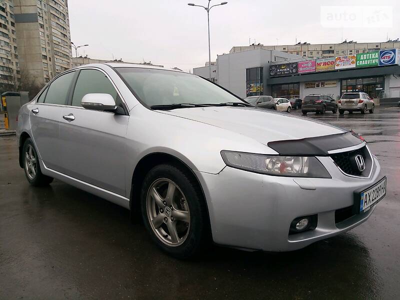 Седан Honda Accord 2004 в Харькове