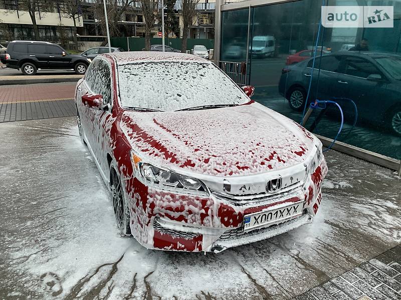 Седан Honda Accord 2016 в Києві