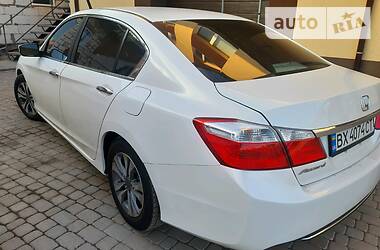 Седан Honda Accord 2015 в Хмельницком