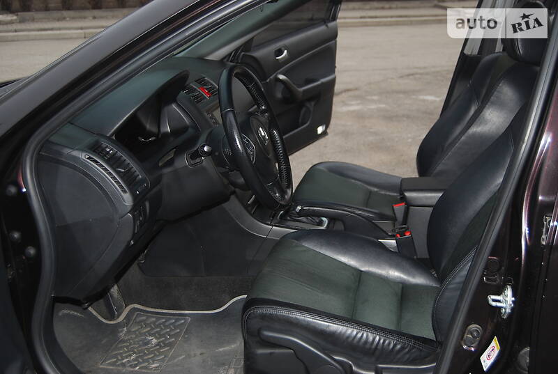 Седан Honda Accord 2006 в Запоріжжі